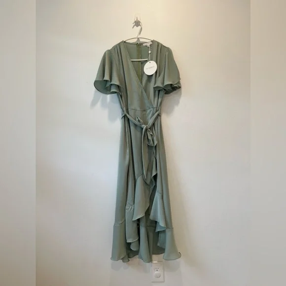 la lune balloon sleeve midi dress with belt La Lune Balloon Sleeve Midi Dress with Belt | Cream | Dresses